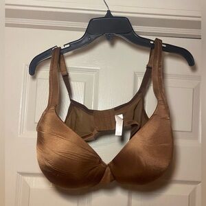 NWOT Cacique Women’s Lightly Lined Full Cover Bra Size 40E (DD)